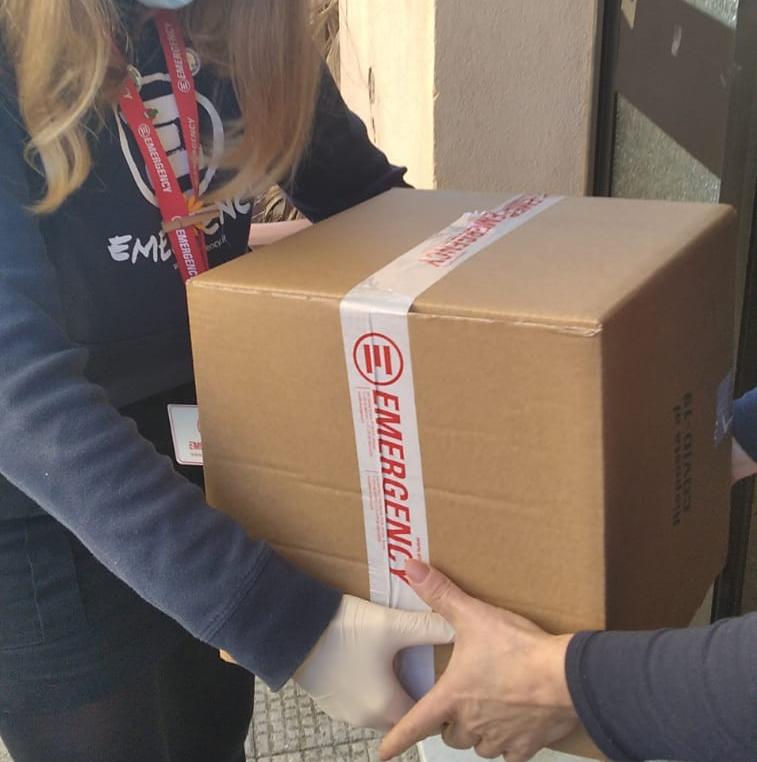 COVID-19 | EMERGENCY: DISTRIBUZIONE DI CIBO E BENI DI PRIMA NECESSIT&Agrave; ANCHE A CATANZARO
