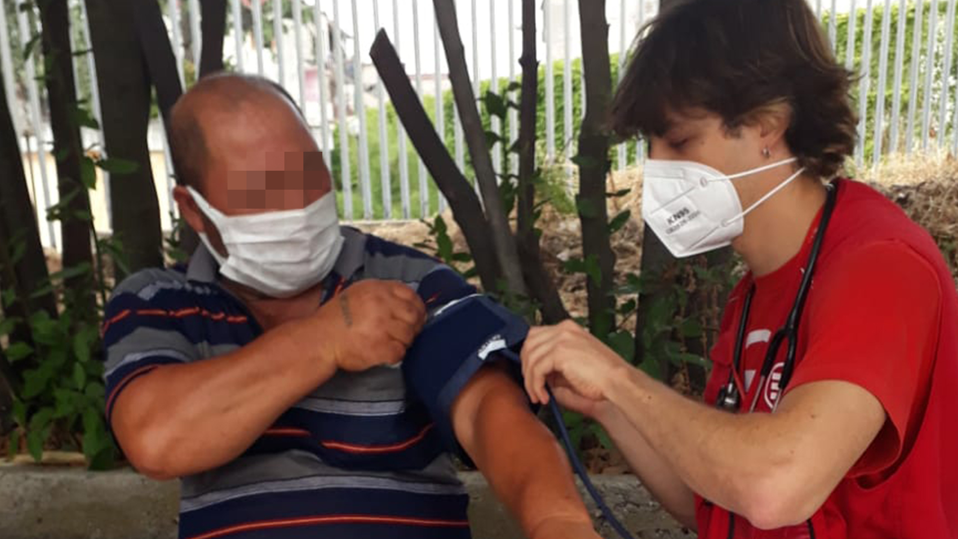 Staff di EMERGENCY a Ponticelli