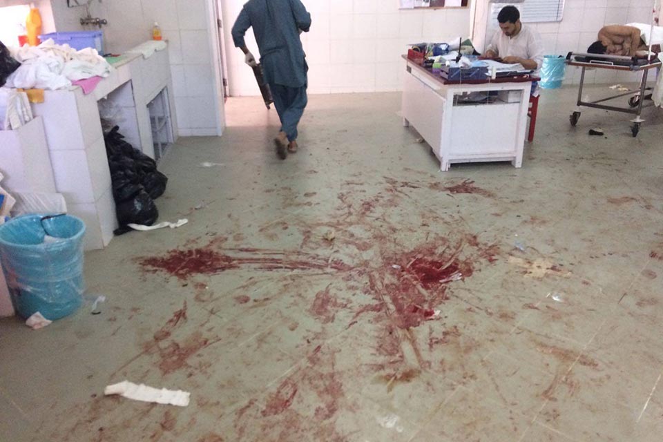 Nel Pronto soccorso del Centro chirurgico di EMERGENCY a Lashkar-gah, Afghanistan