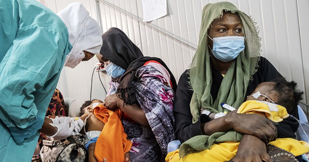 Nel Centro pediatrico di Mayo, dove ogni giorno visitiamo i piccoli del sobborgo