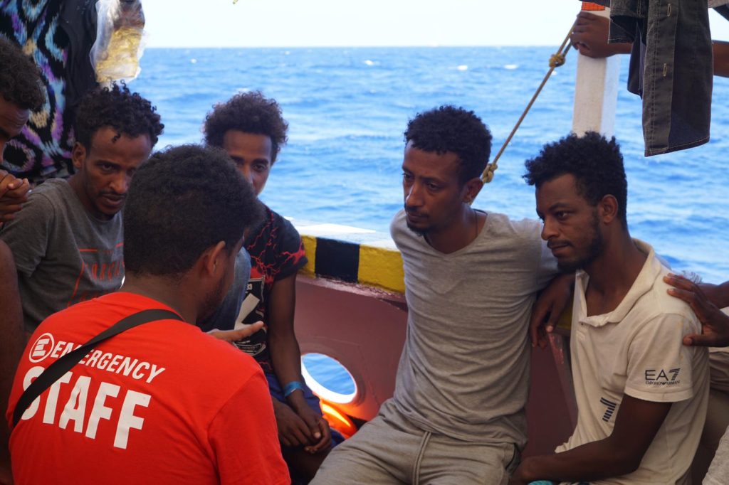 EMERGENCY a bordo di Open Arms per aiutare i migranti in difficolt&agrave;