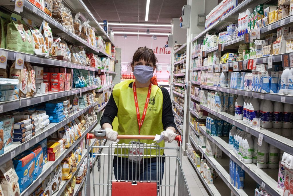 Consegna farmaci, spesa e beni di prima necessit&agrave; ai pi&ugrave; fragili del Comune di Milano