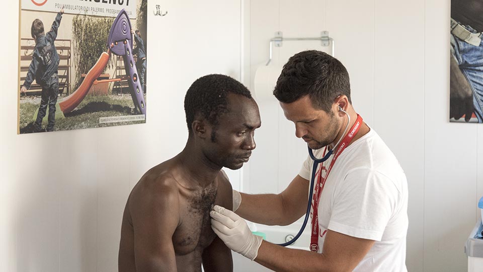 A noi infermieri, le cicatrici raccontano il loro viaggio
