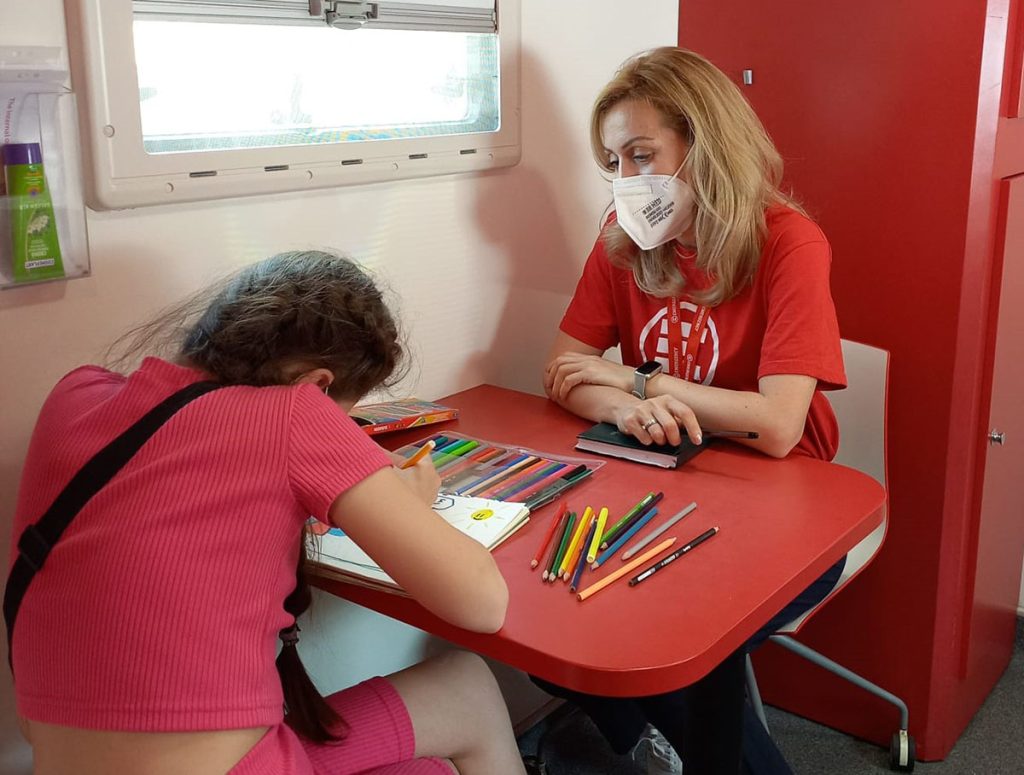 Le conseguenze psicologiche della guerra su bambini e ragazzi